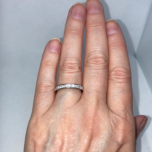 New 3 different Row’s of Stackable Australian Crystal Ring’s J81 - Picture 6 of 9